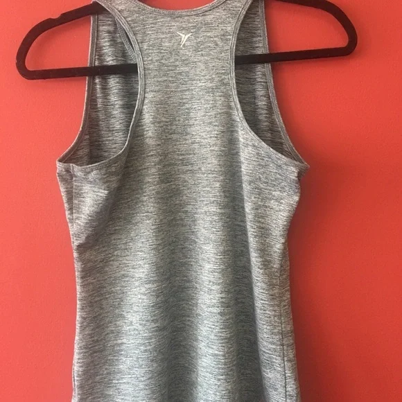 Old Navy Active wear  racer back - Picture 3 of 3